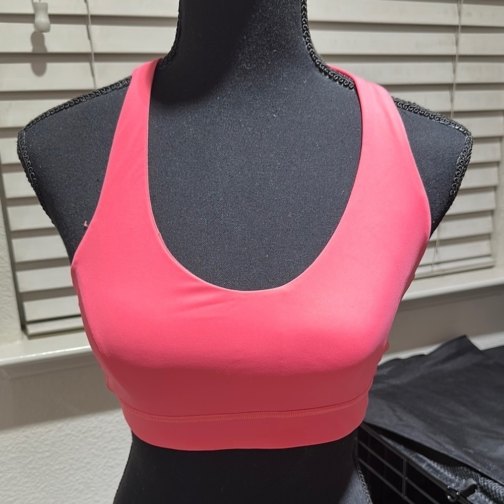 Lululemon Women's Pink Sports Bra